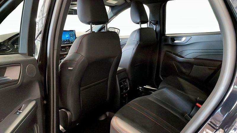 Ford Kuga bild 23