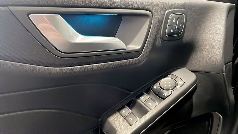 Ford Kuga bild 11
