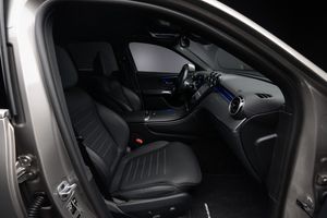 Mercedes GLC300 bild 11