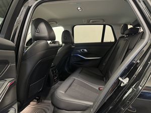 BMW 320 bild 11