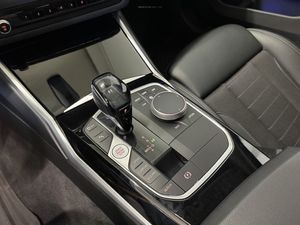BMW 320 bild 9