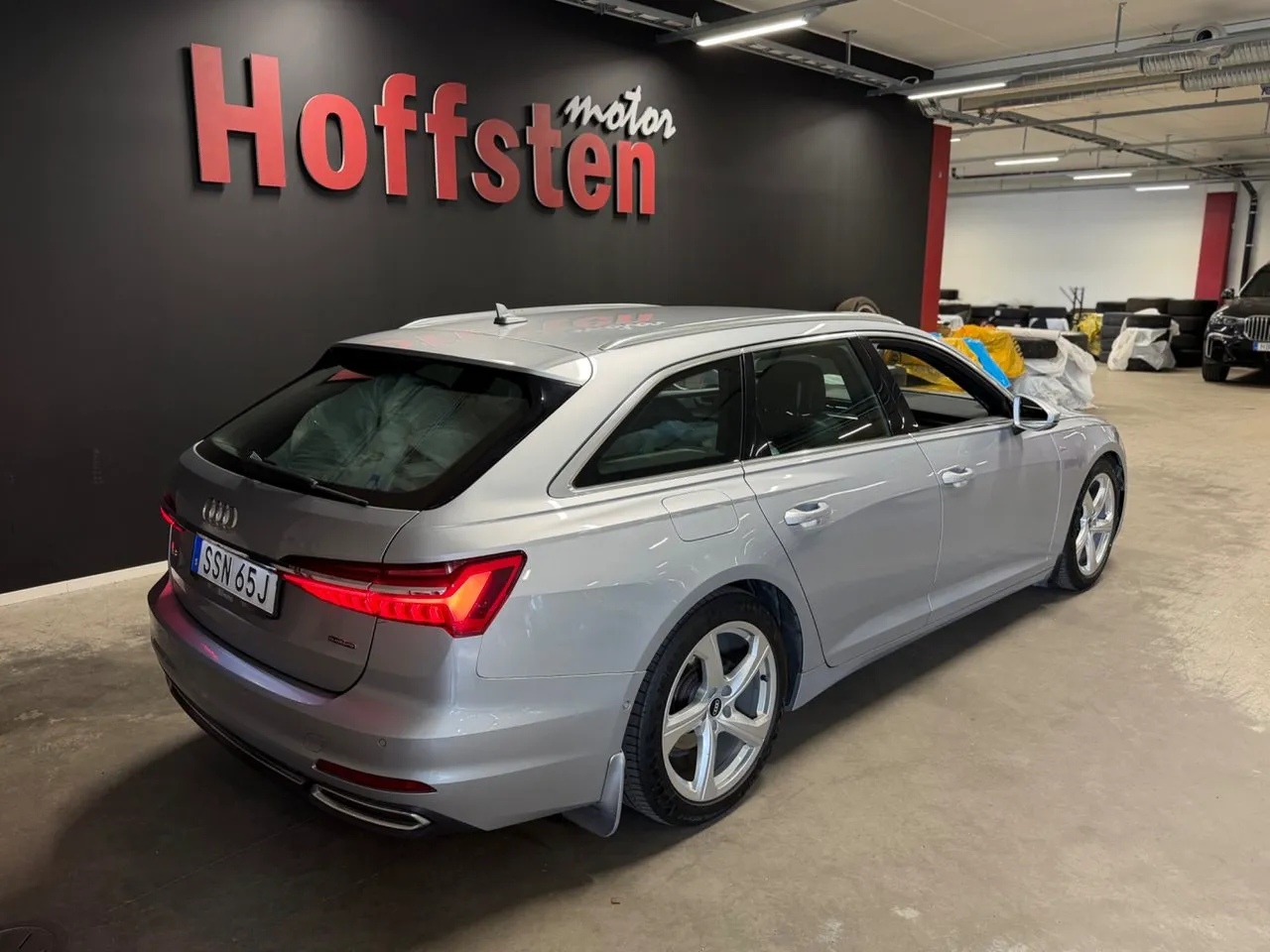 Vehicle image 2