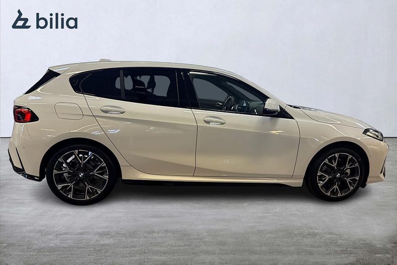 BMW 120 bild 16