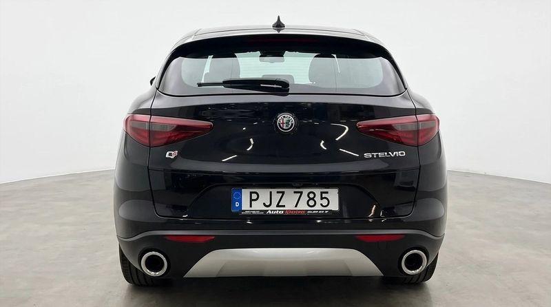 Alfa Romeo Stelvio bild 5