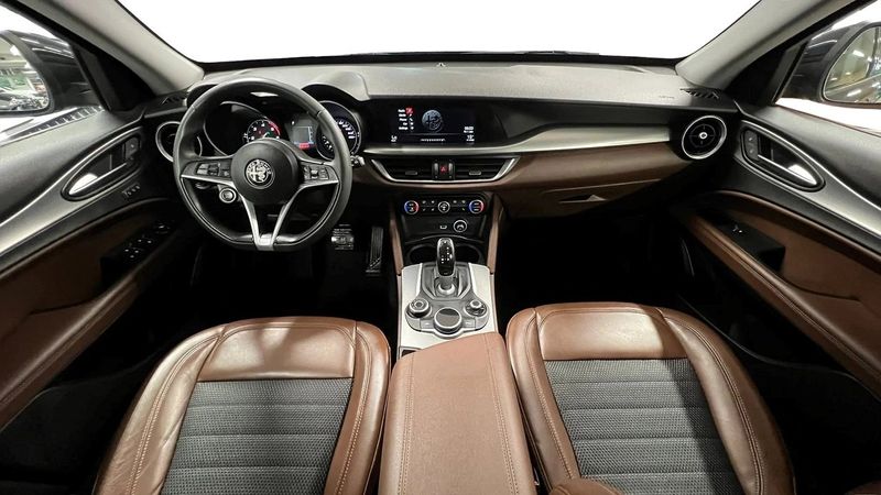 Alfa Romeo Stelvio bild 6