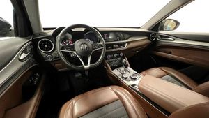 Alfa Romeo Stelvio bild 8