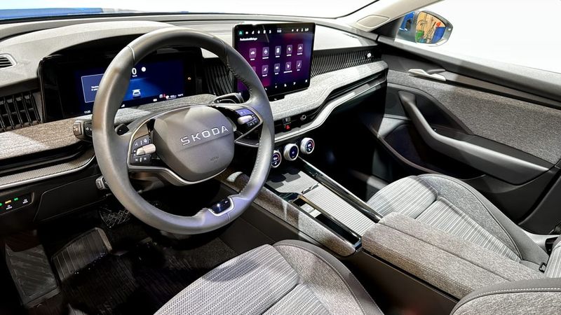 Skoda Superb bild 7