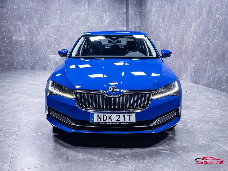 Skoda Superb bild 2