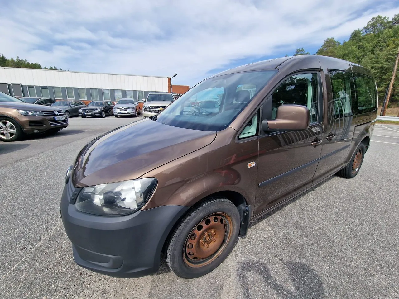 Vehicle image 1
