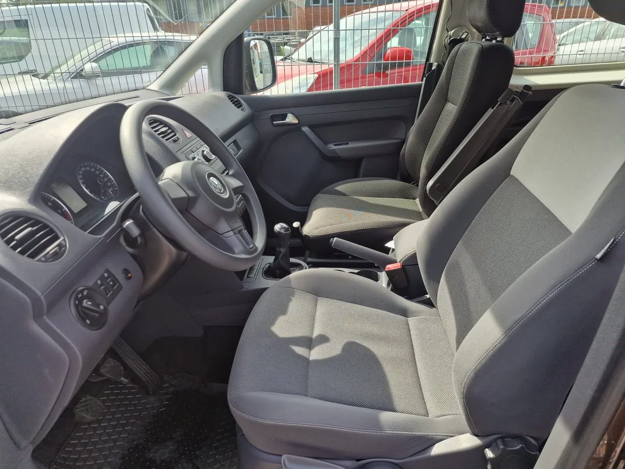 Vehicle image 15