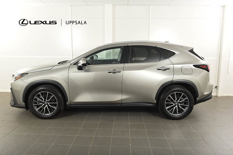 Lexus NX bild 3
