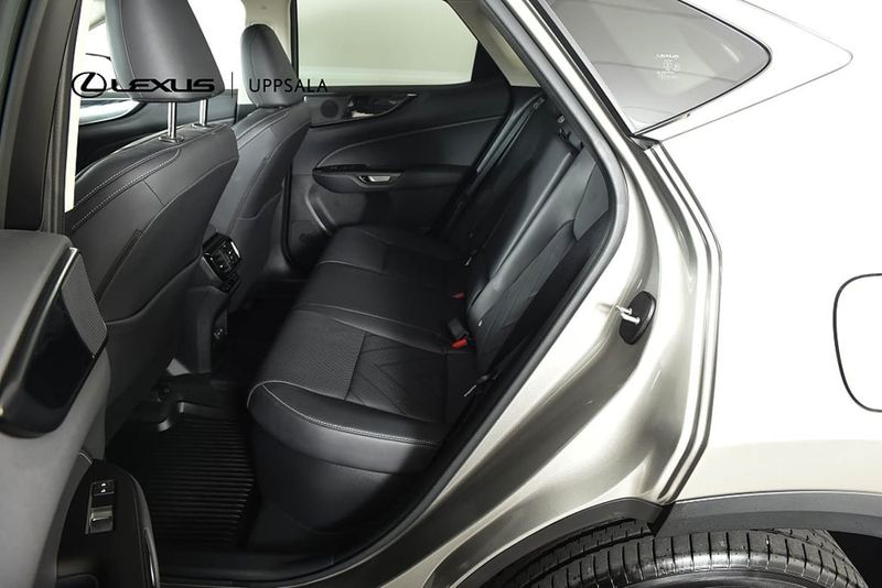 Lexus NX bild 7