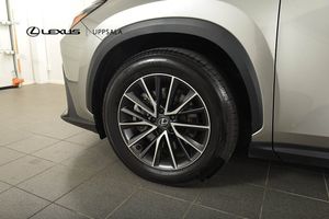 Lexus NX bild 21
