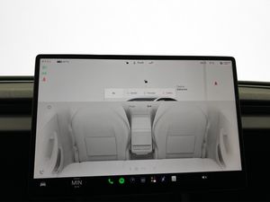 Tesla Model 3 bild 21