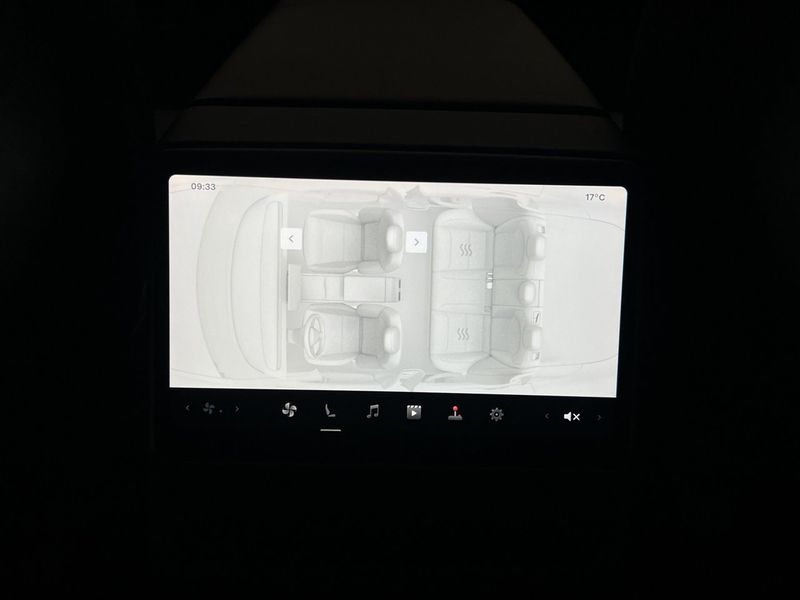 Tesla Model 3 bild 30