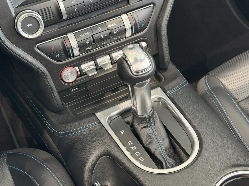 Ford Mustang bild 16