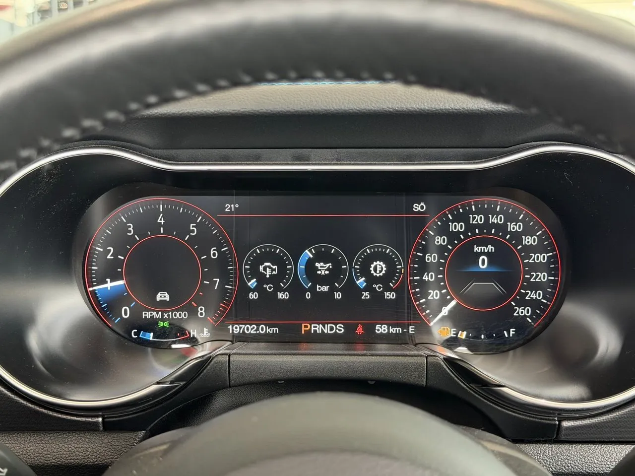 Vehicle image 21