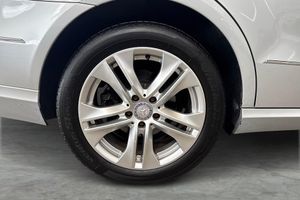 Mercedes E250 bild 9