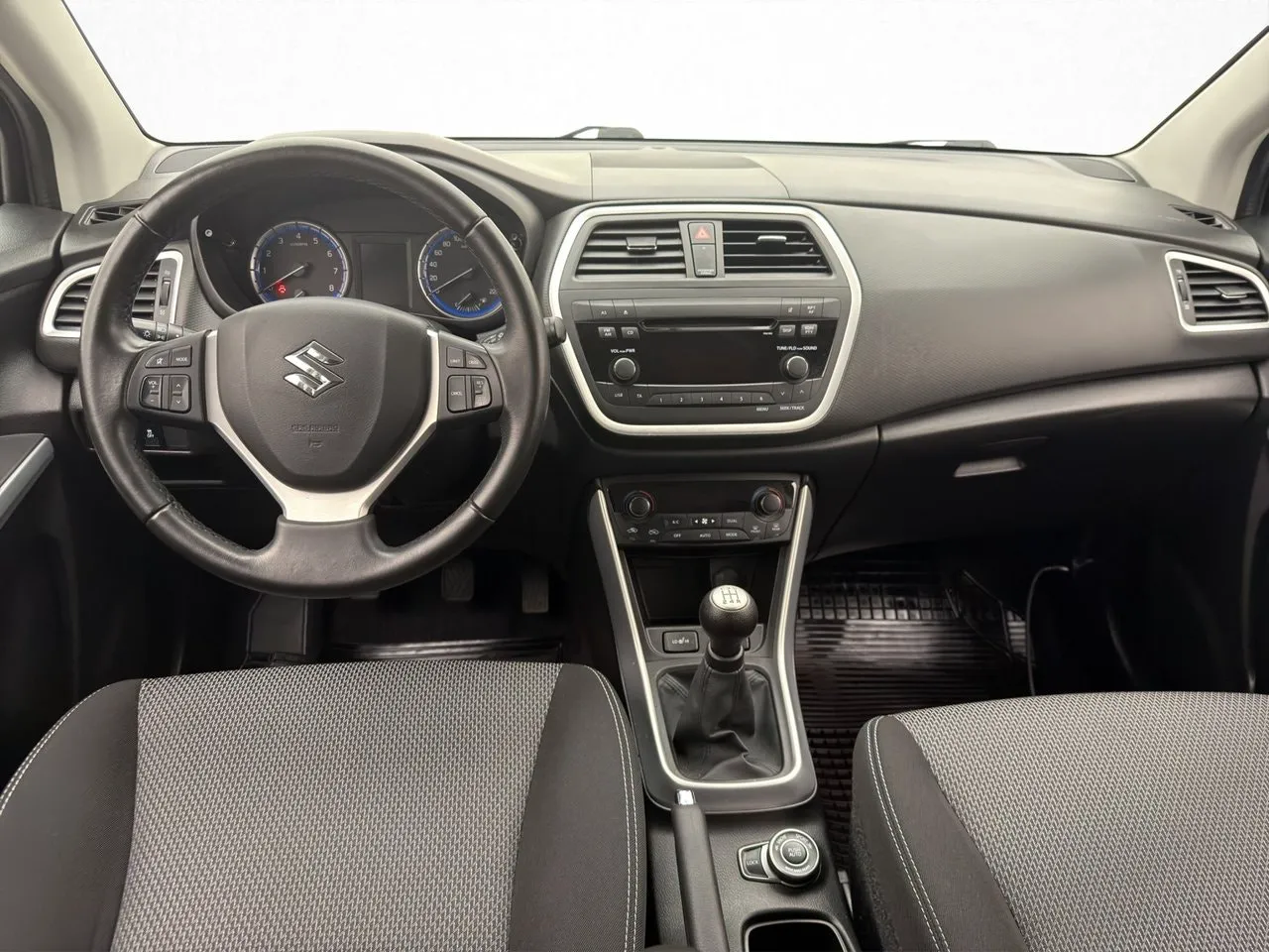Vehicle image 11