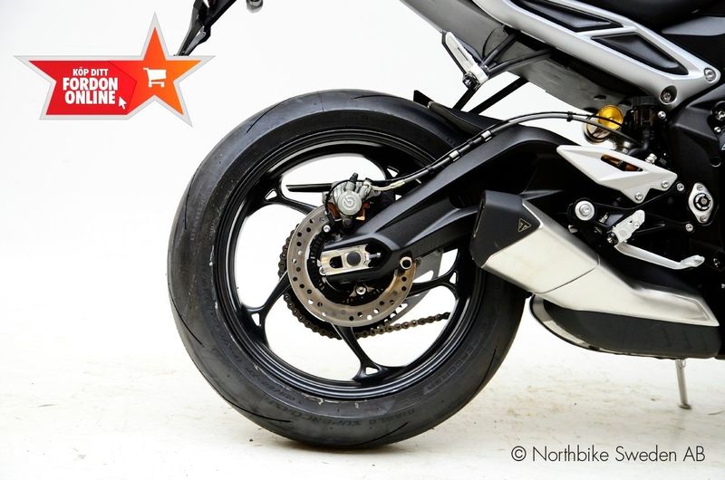 Triumph Street Triple bild 5