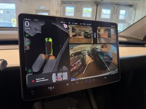 Tesla Model Y bild 11