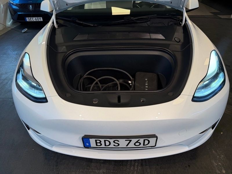 Tesla Model Y bild 20