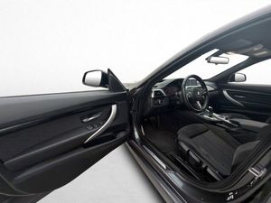 BMW 330 bild 10