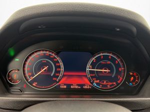 BMW 330 bild 14