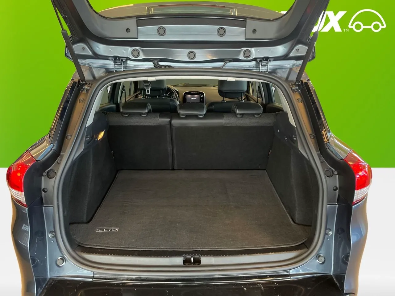 Vehicle image 15