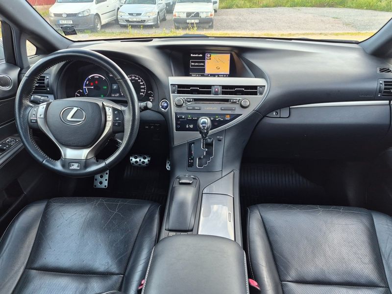 Lexus RX bild 8