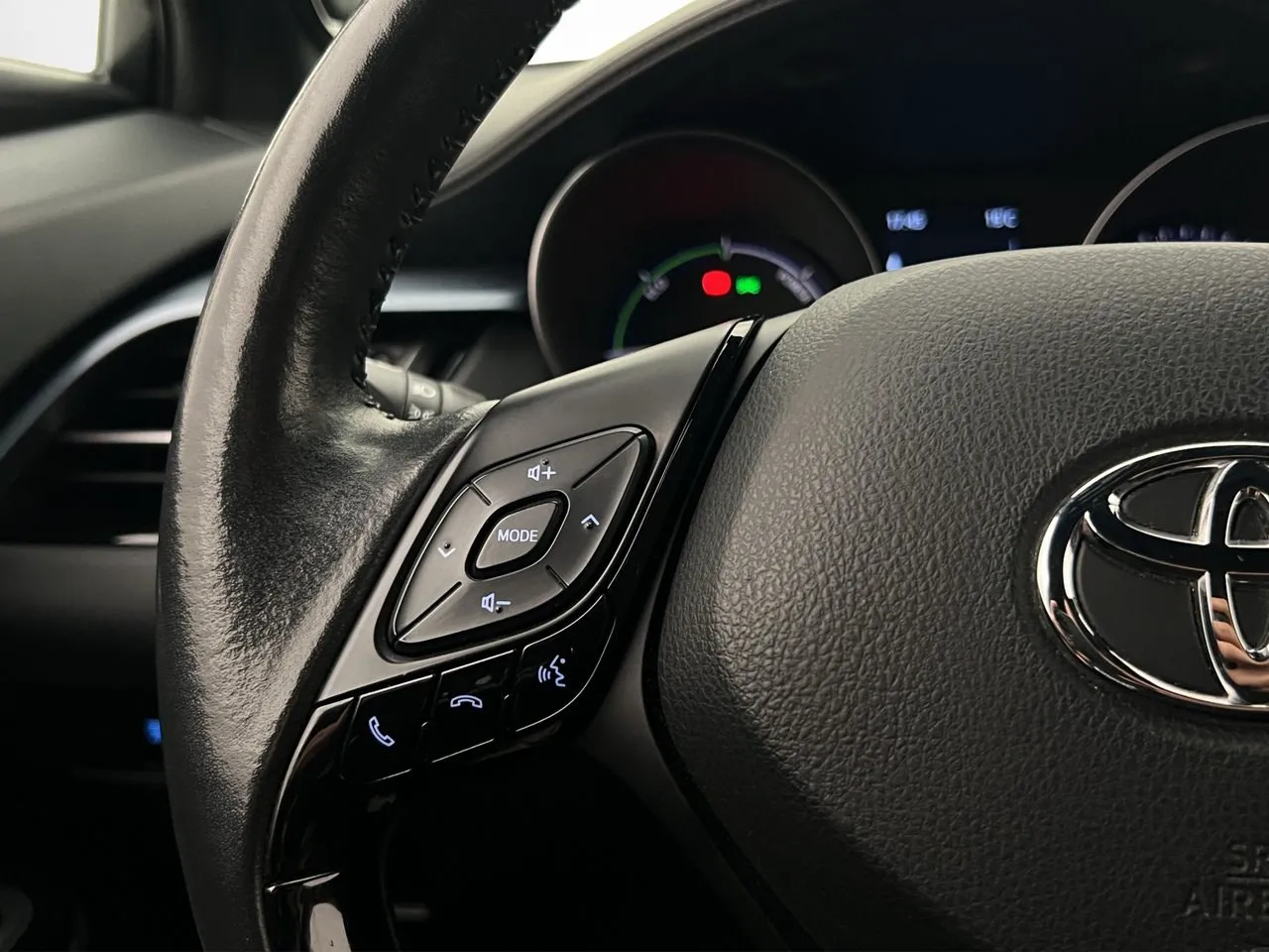 Vehicle image 21