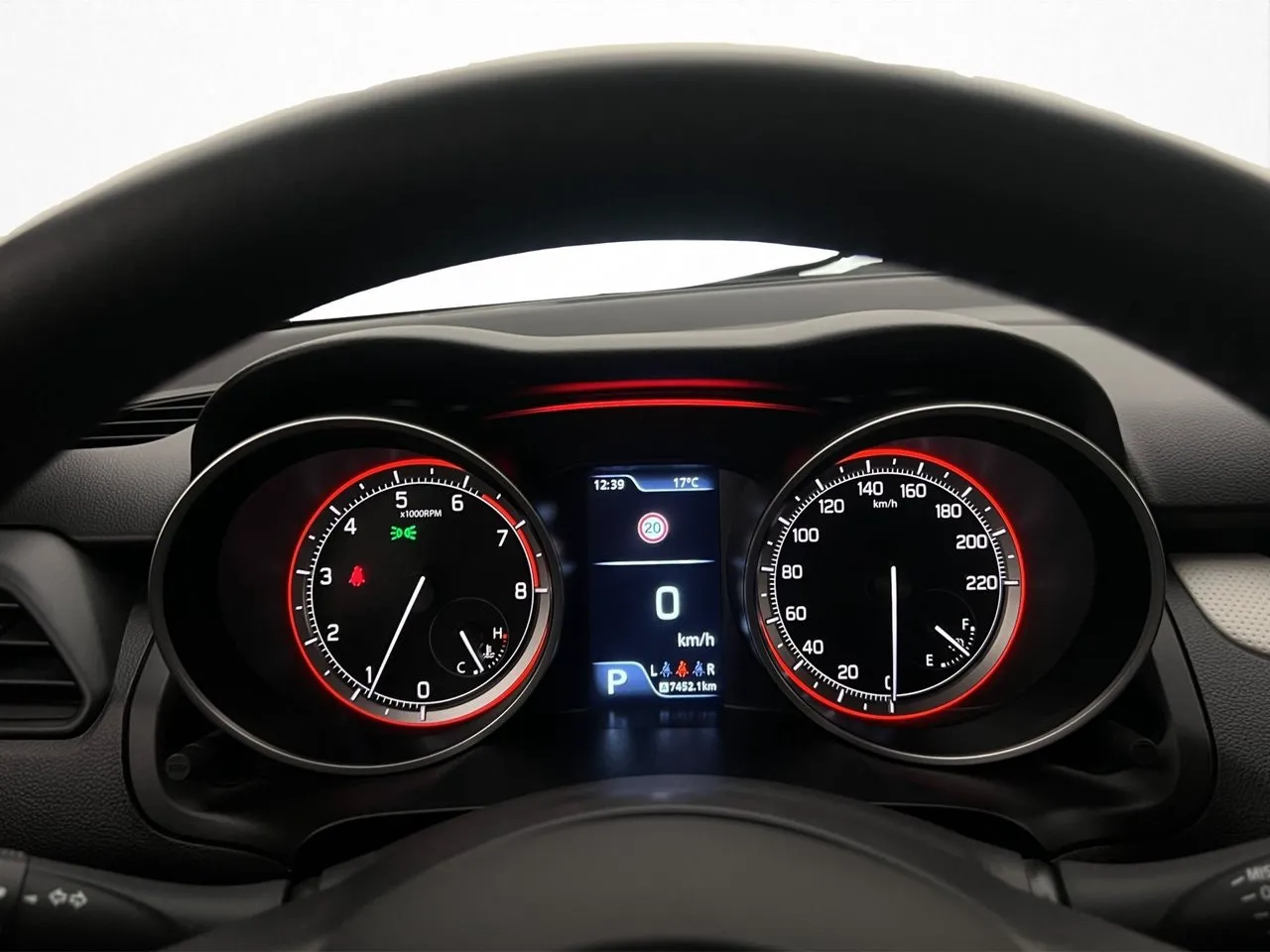 Vehicle image 13