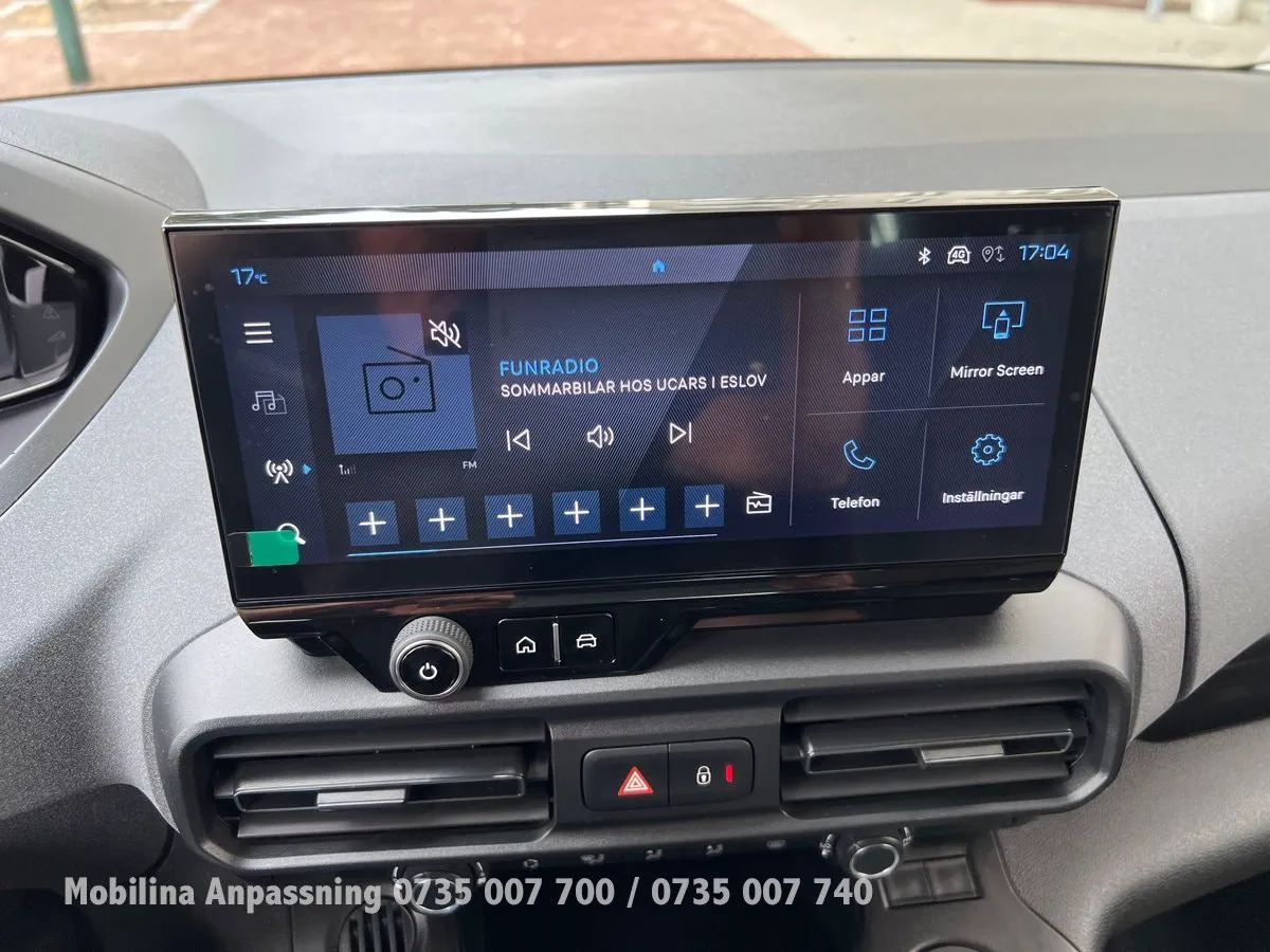 Vehicle image 36
