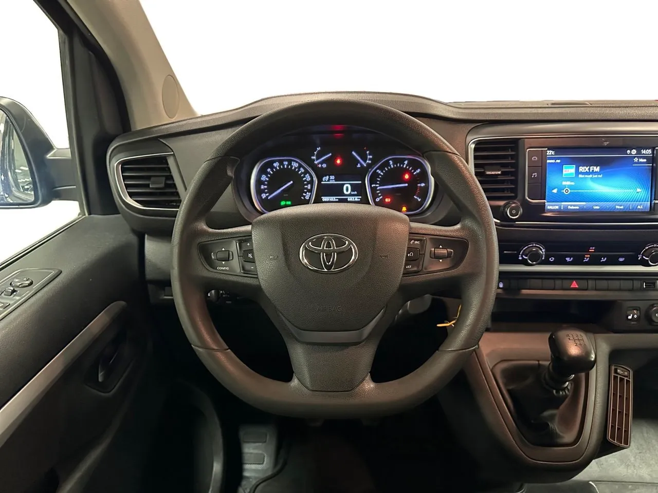 Vehicle image 11