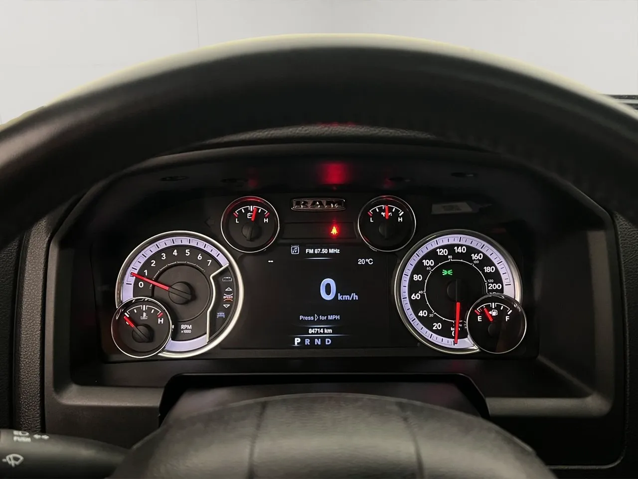 Vehicle image 18