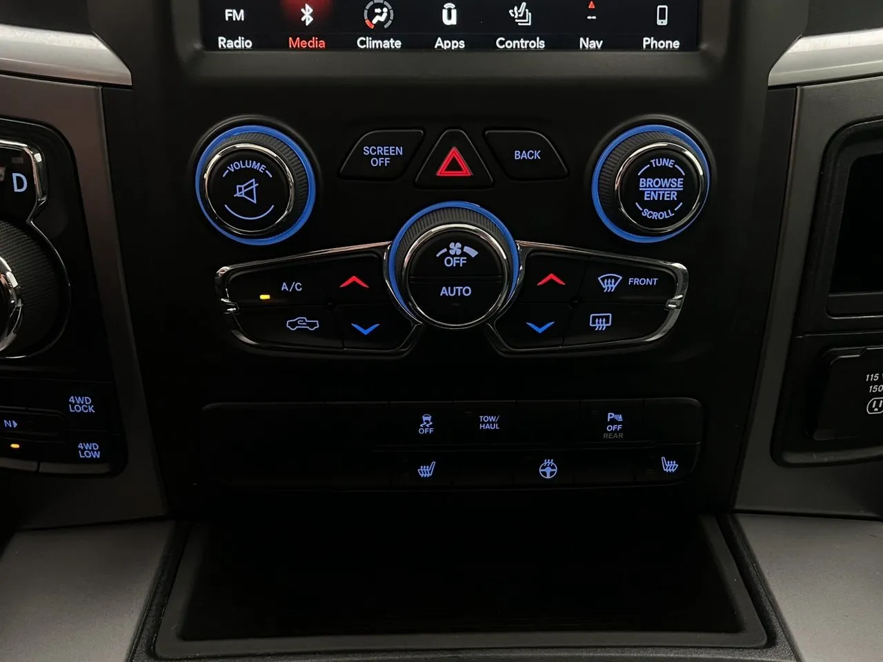 Vehicle image 27