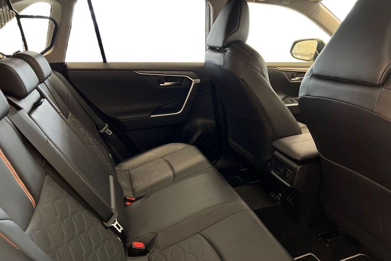 Toyota RAV4 bild 7
