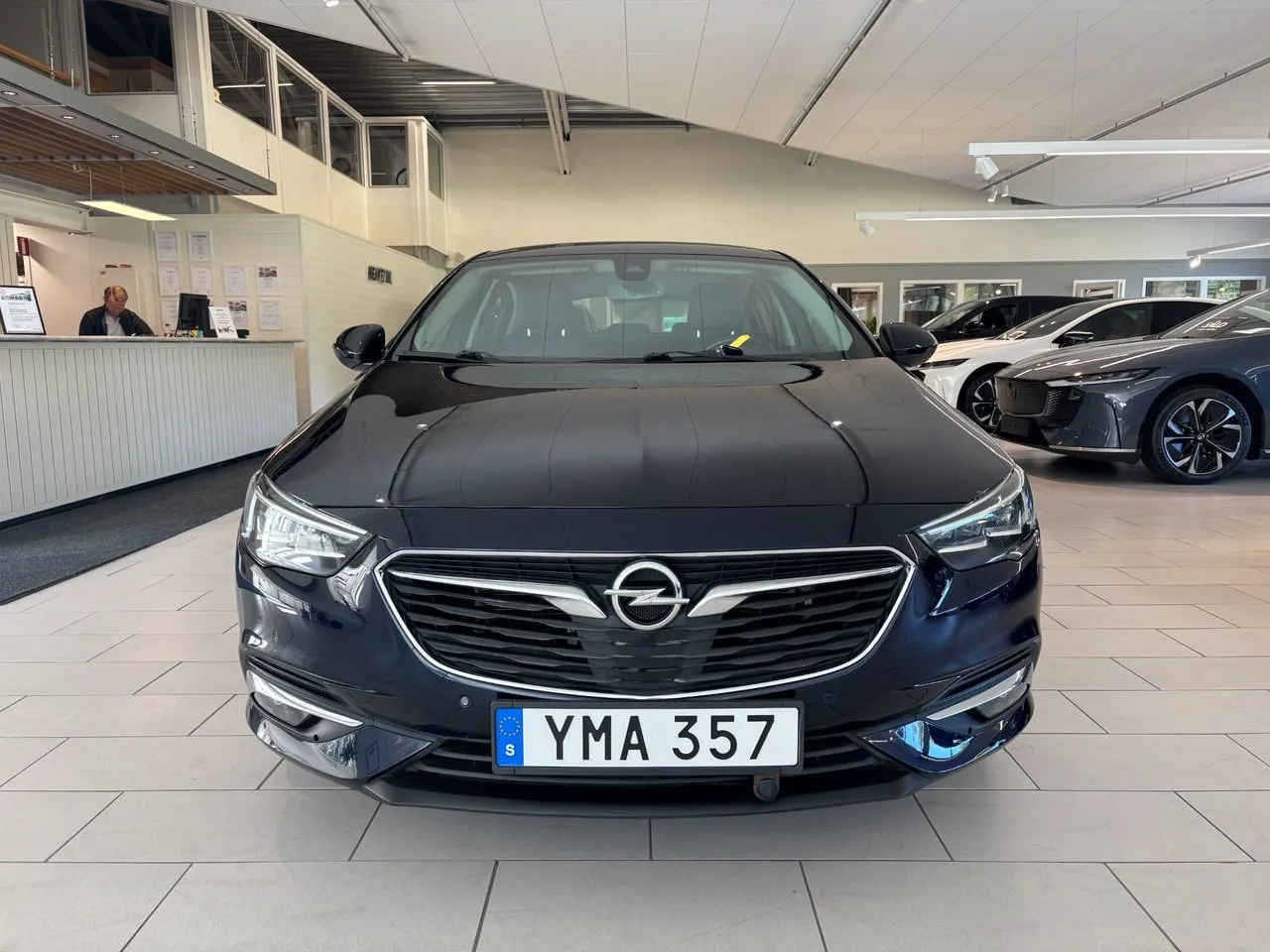 Vehicle image 7
