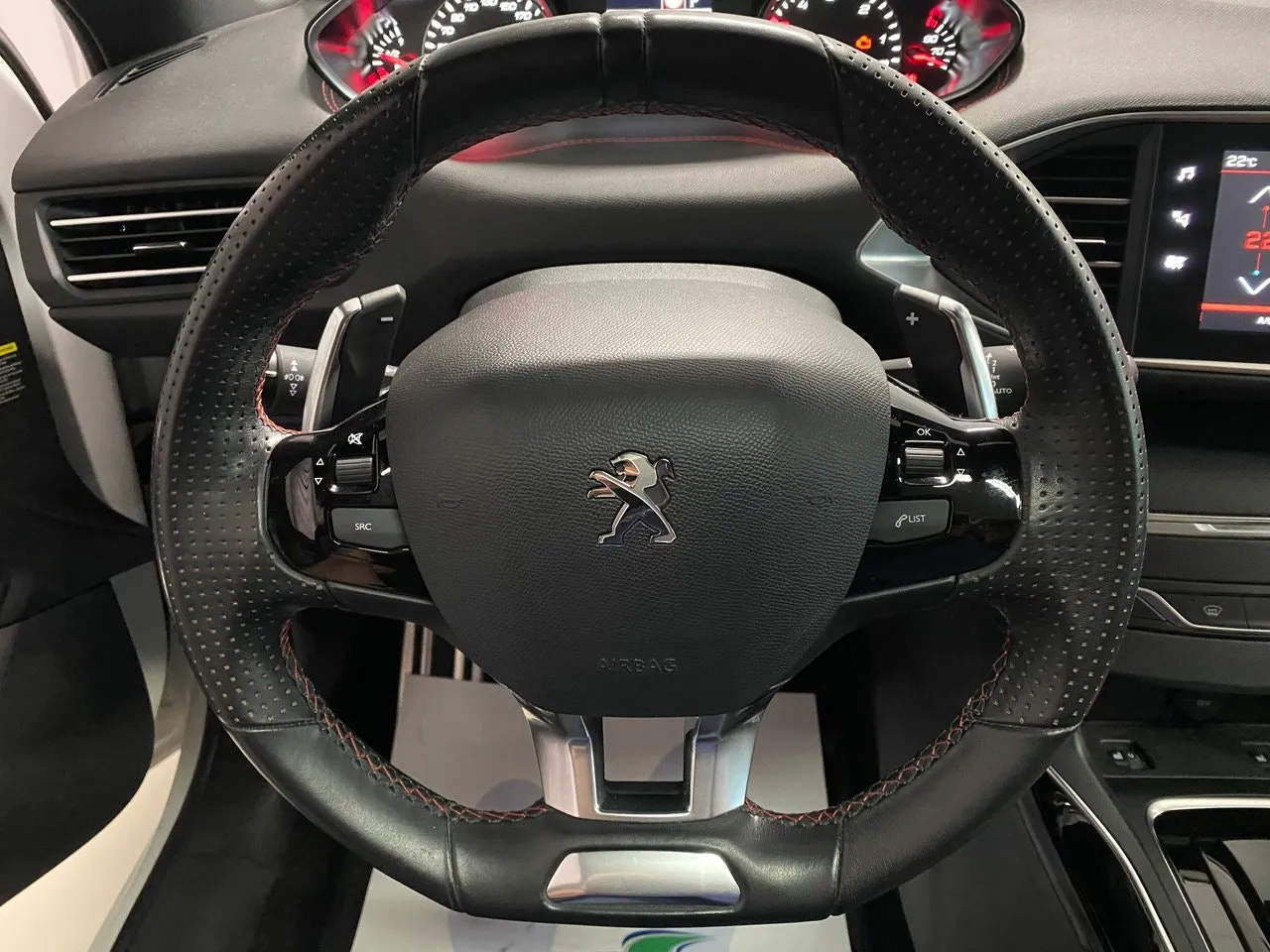 Vehicle image 22