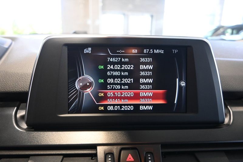 BMW 220 bild 23
