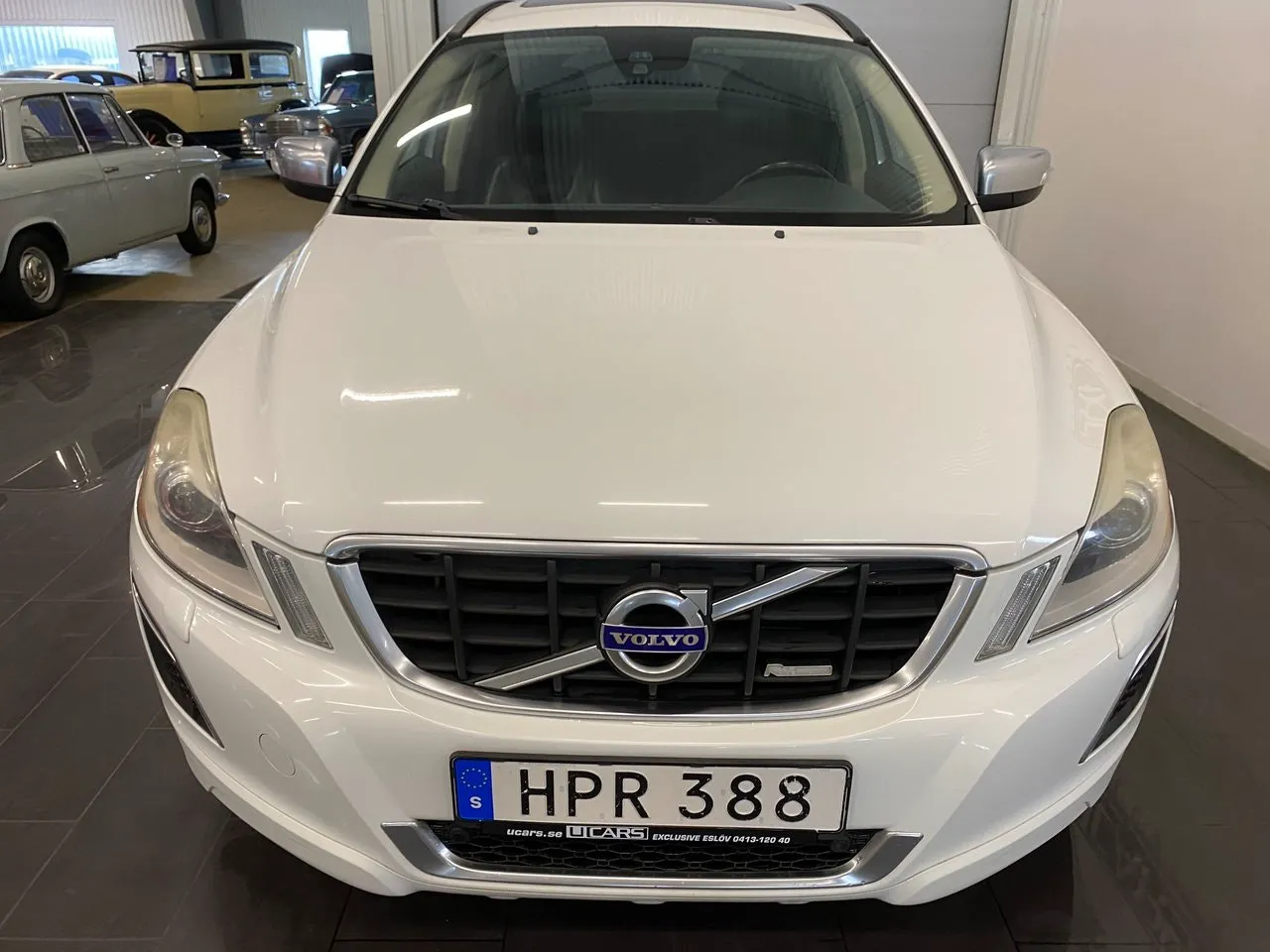 Vehicle image 2