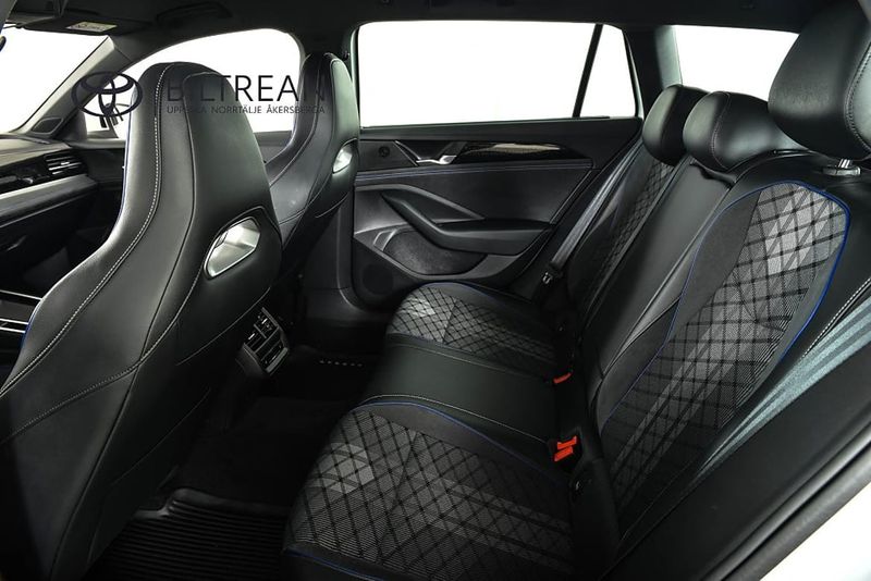 Volkswagen Passat bild 7