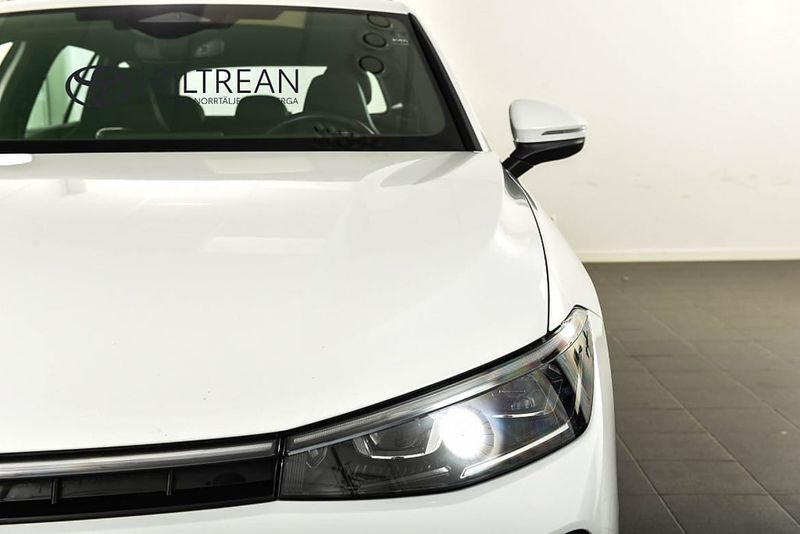 Volkswagen Passat bild 16