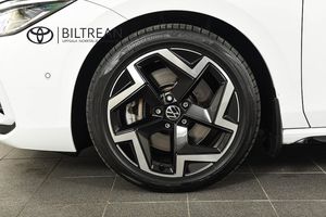 Volkswagen Passat bild 17