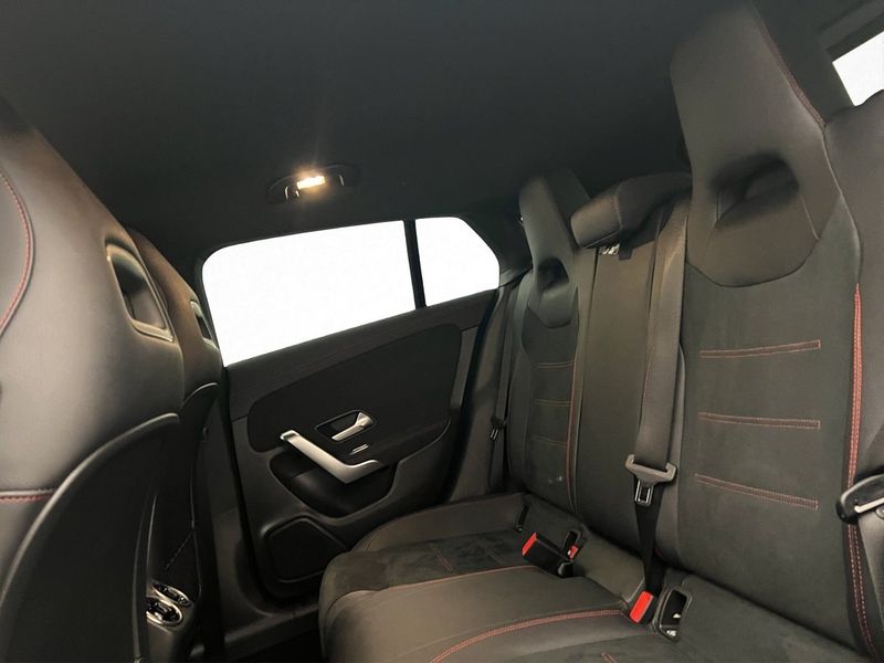 Mercedes CLA200 bild 13