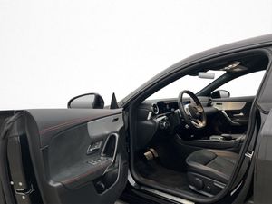 Mercedes CLA200 bild 8