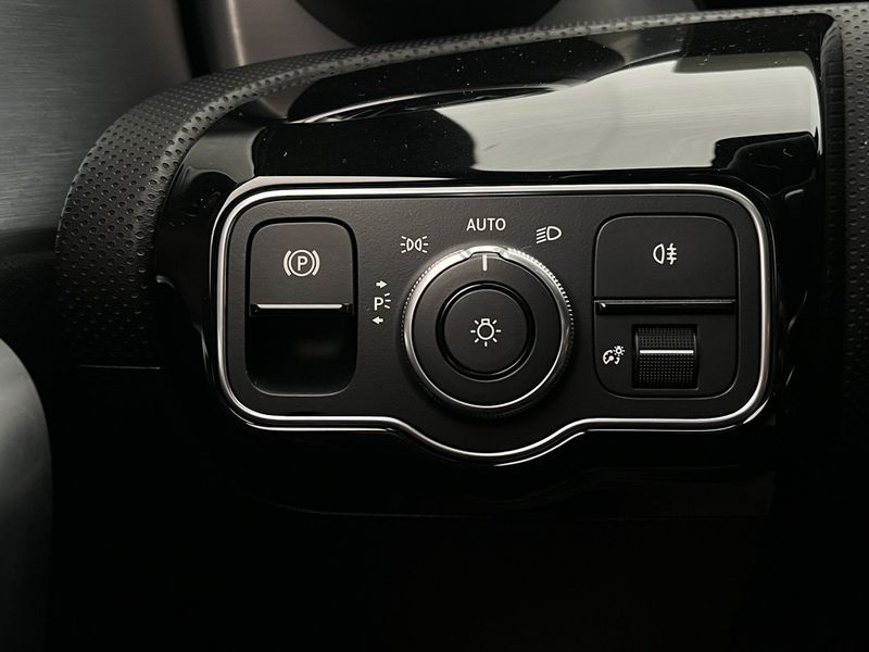 Mercedes CLA200 bild 25