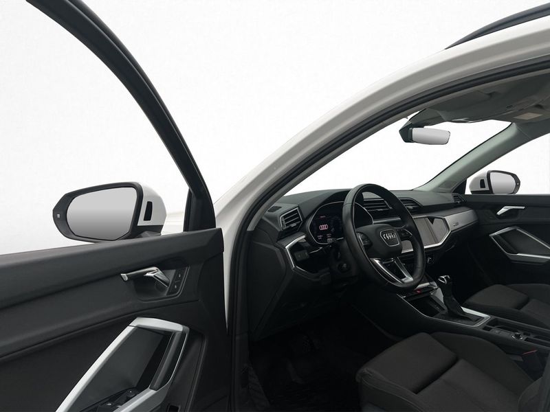Audi Q3 bild 8