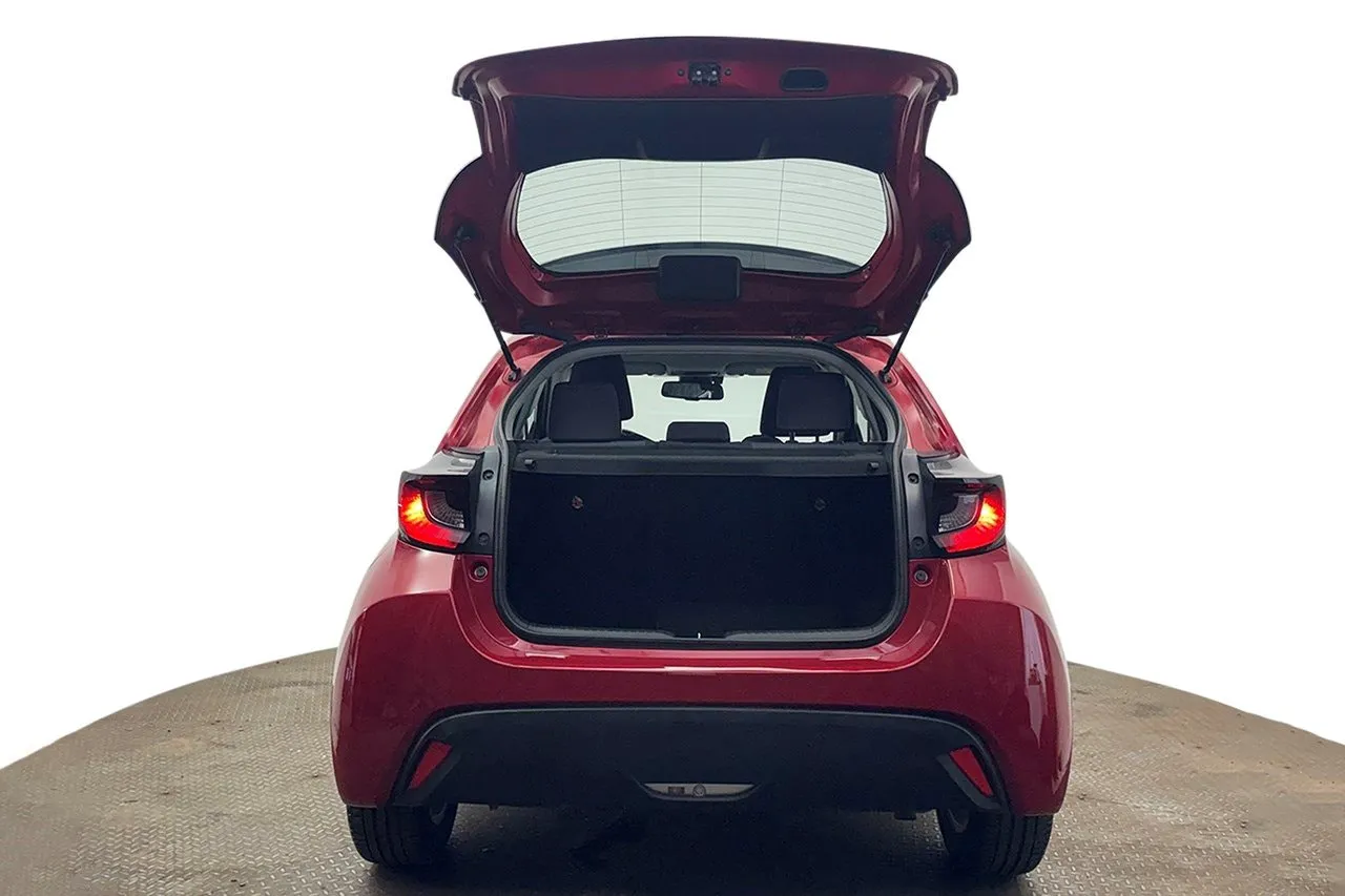 Vehicle image 7