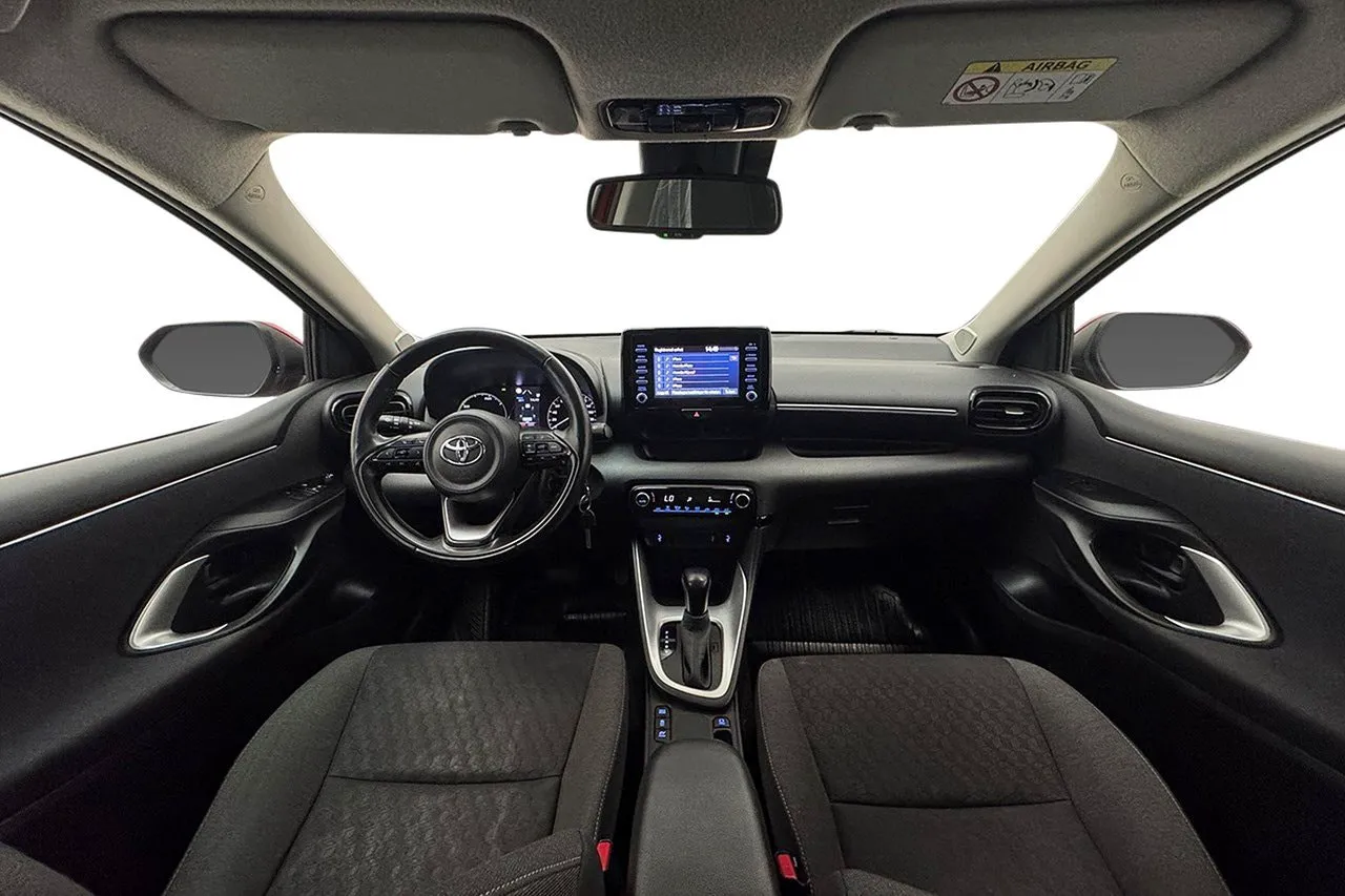 Vehicle image 13